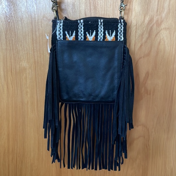NWT Leather Suede Woven Crossbody Bag Leather Fringes Adjustable Strap Western - Picture 5 of 9